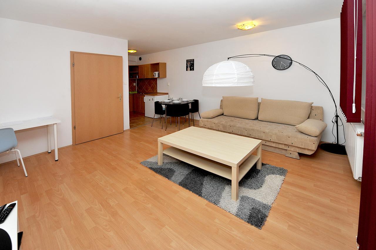 Ihome Apartment 3.0 Pecs Luaran gambar