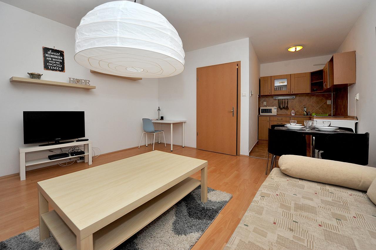 Ihome Apartment 3.0 Pecs Luaran gambar
