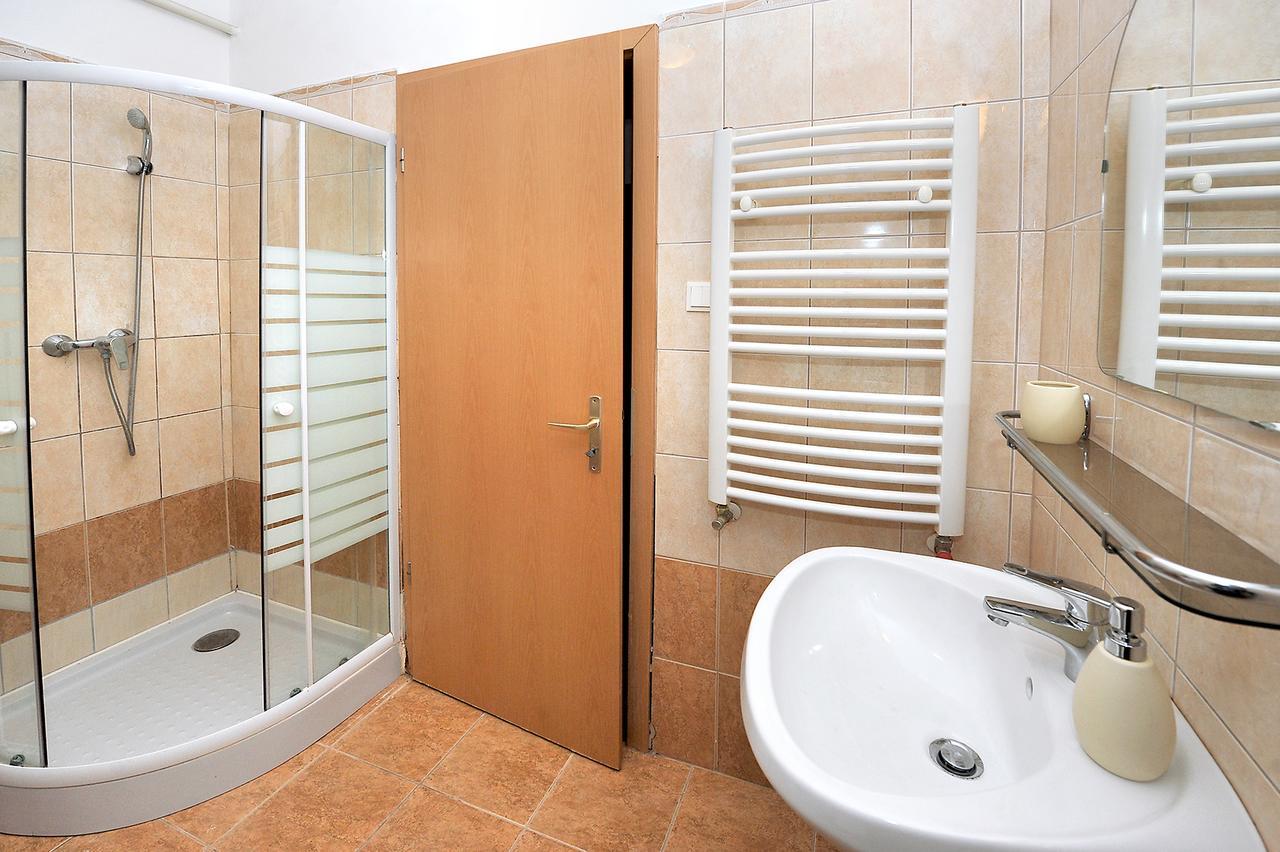 Ihome Apartment 3.0 Pecs Luaran gambar