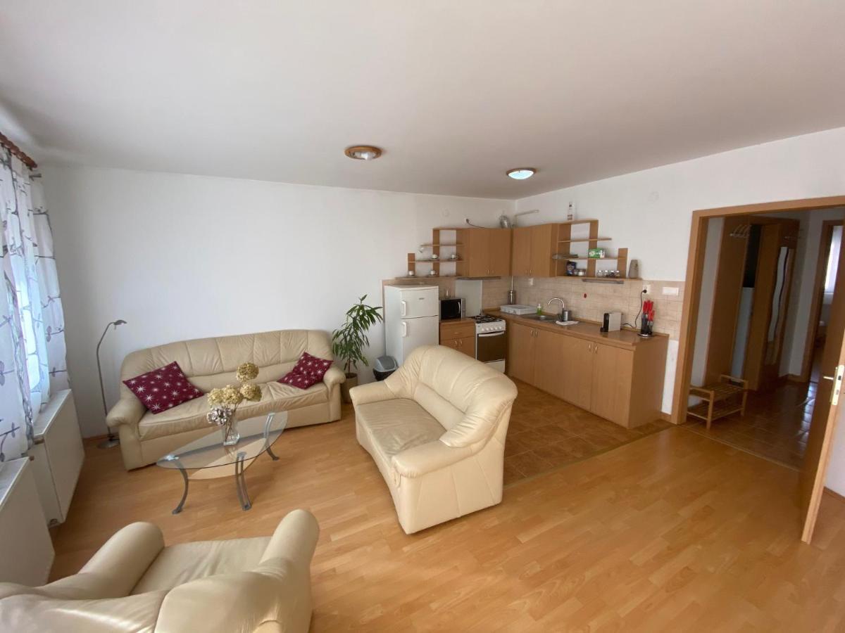 Ihome Apartment 3.0 Pecs Luaran gambar