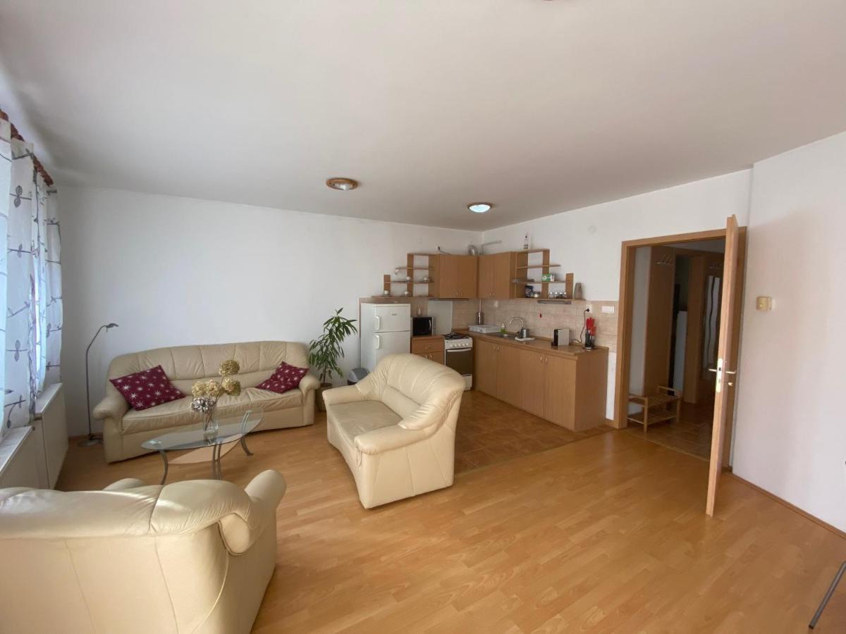 Ihome Apartment 3.0 Pecs Luaran gambar
